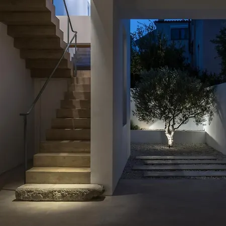 Mimaze Minimalist Living 别墅 伊罗达