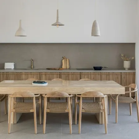 Mimaze Minimalist Living וילה אלונדה