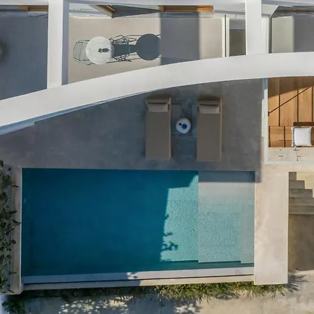 Mimaze Minimalist Living וילה אלונדה
