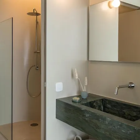Mimaze Minimalist Living וילה